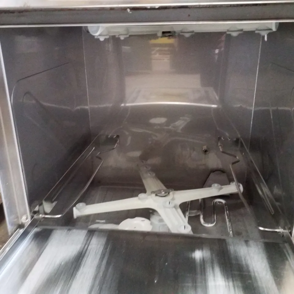 BLUE SEAL SG4EP5PD CABINET GLASSWASHER