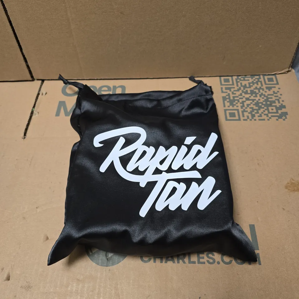 RAPID TAN 4 ITEM SET IN VANITY CASE WITH BRANDED BAG. BOXED