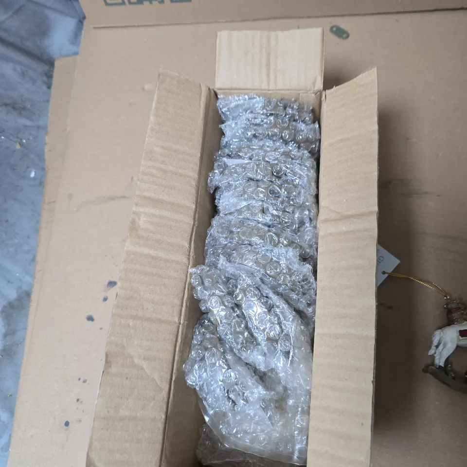 BOX OF ASSORTED GISELA GRAHAM SMALL HORSE DECORATIONS 