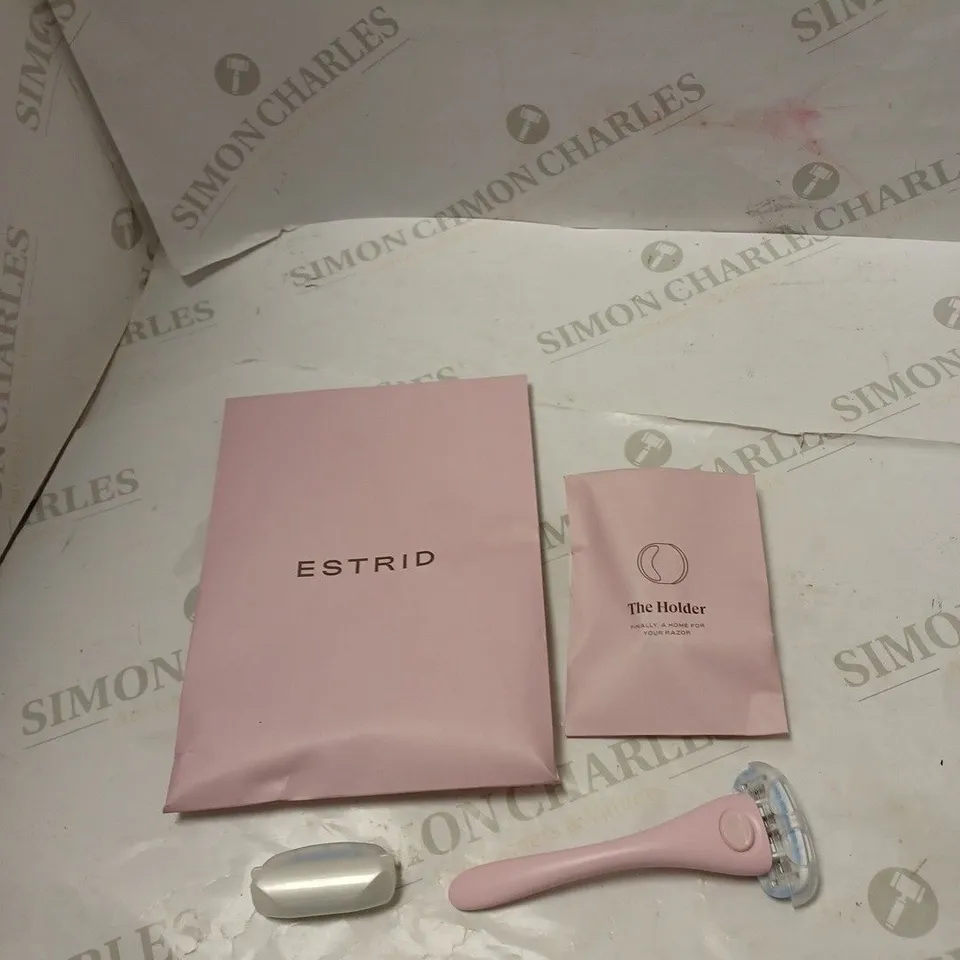 ESTRID LADIES RAZOR WITH HOLDER AND SPARE BLADE