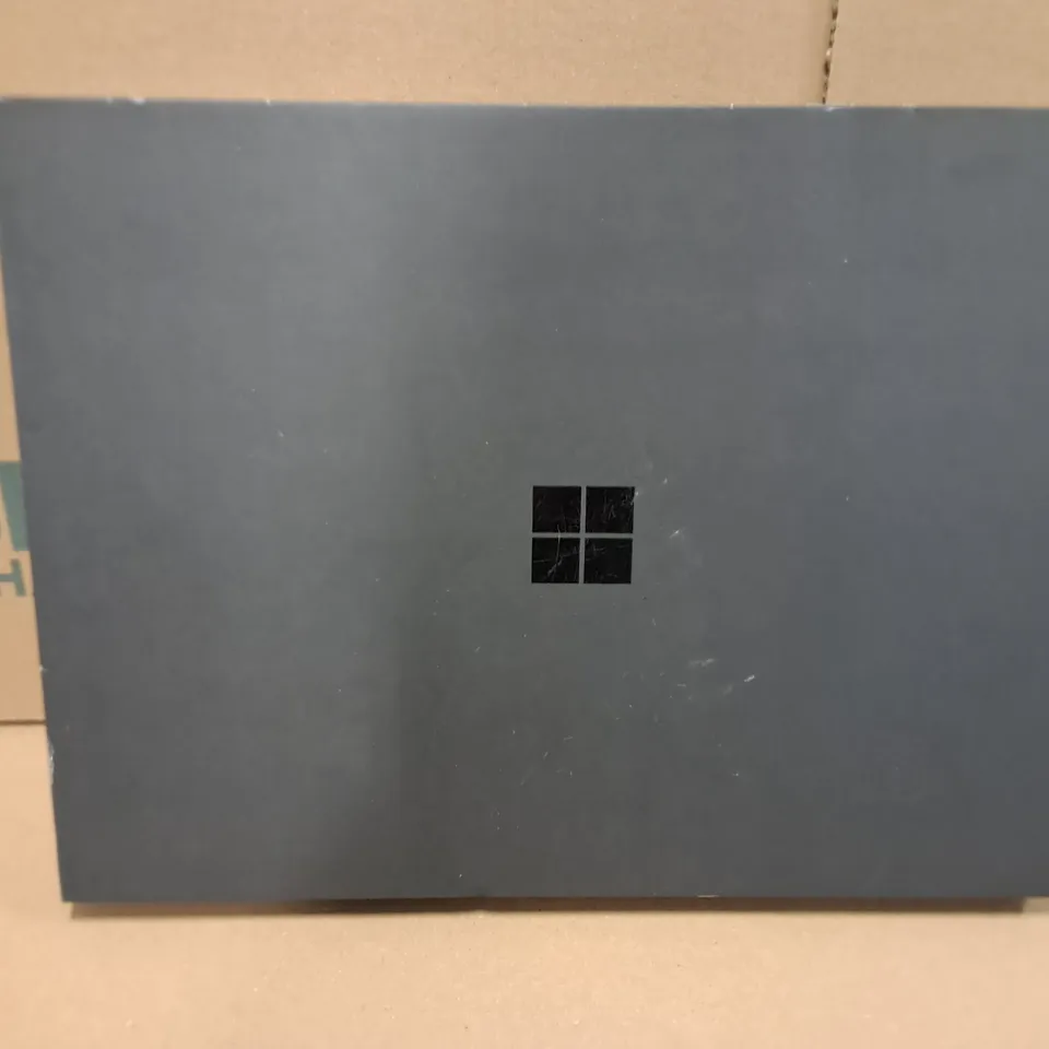 BOXED MICROSOFT SURFACE PRO PRO SNAPDRAGON X-ELITE 16GB/512GB IN BLACK - EP2-08368