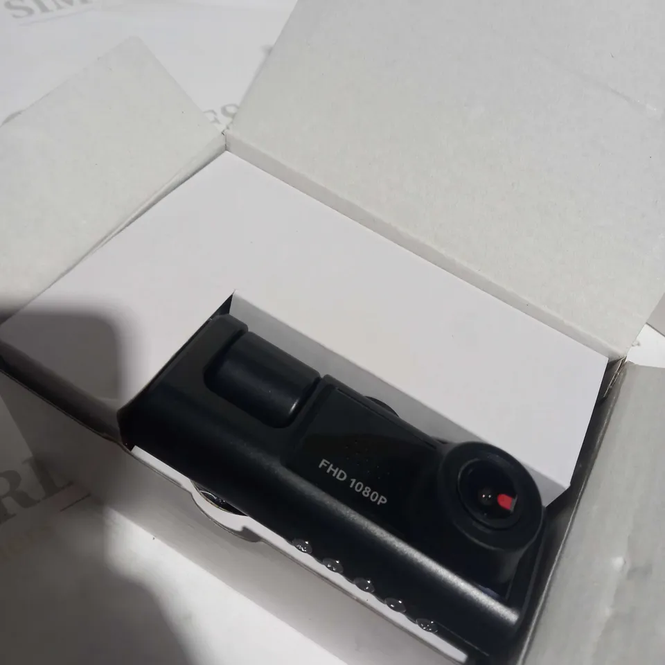 3 CHANNEL DASH CAM 1080P TRIPLE WAY CHANNEL RECORDER