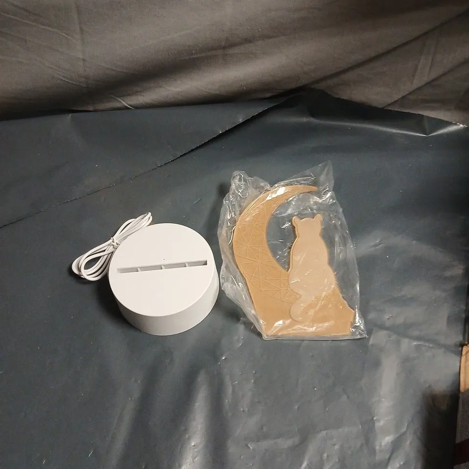 3D CREATIVE VISUALIZATION LAMP WITH CAT ON MOON SILHOUETTE AND BASE