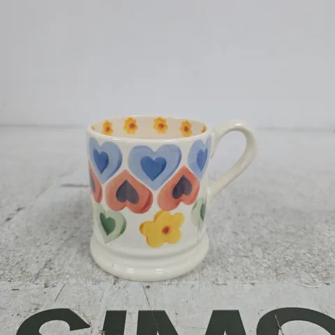 EMMA BRIDGEWATER SECONDS HEARTS & FLOWERS 1/2 PINT MUG