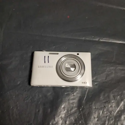 SAMSUNG ST72 DIGITAL CAMERA WHITE