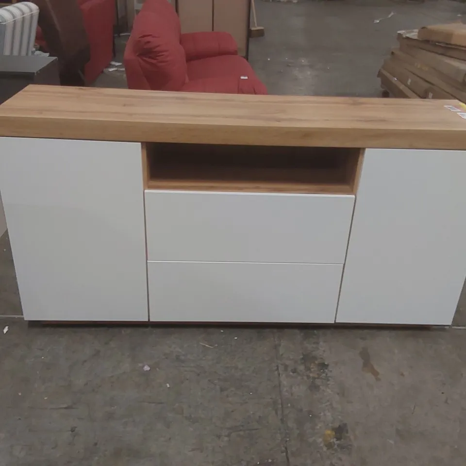 DESIGNER SIDEBOARD HEANG