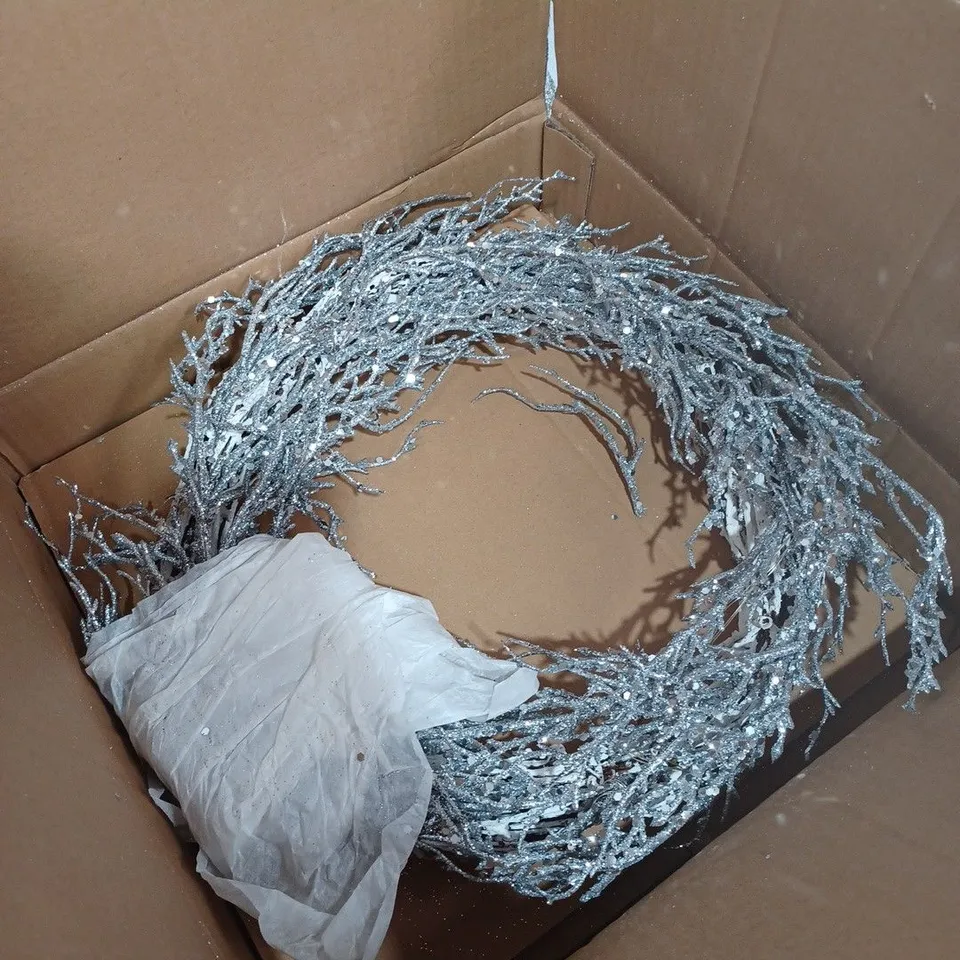 JM BY JULIEN MACDONALD PRE LIT GLITTER SEQUIN WREATH