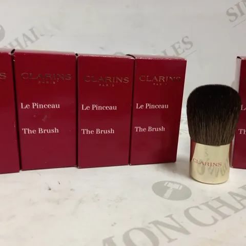 LOT OF 5 CLARINS MAKE UP BRUSHES