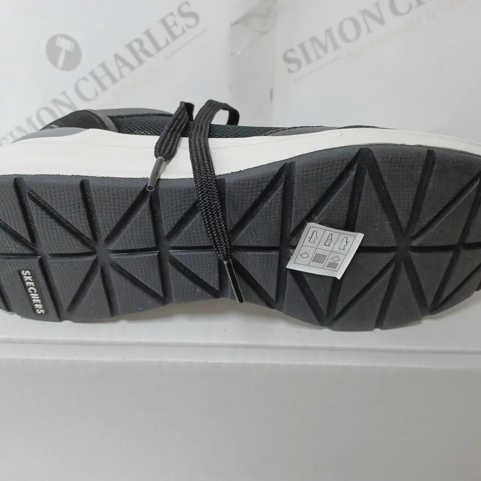 PAIR OF SKECHERS BILLION TRAINERS IN BLACK UK SIZE 6