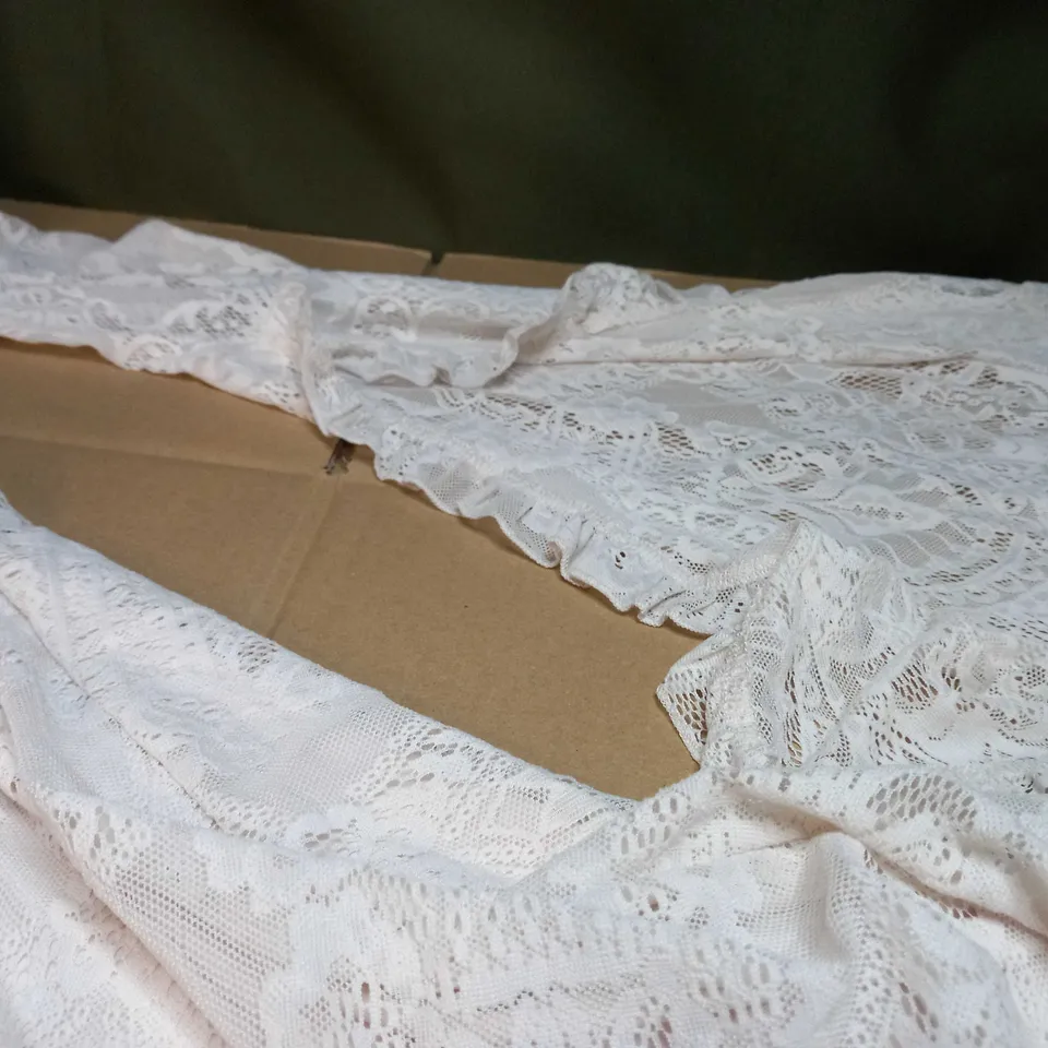 KILLING STAR IVORY LACE OFF SHOULDER/FLARE SLEEVED DRESS - SMALL