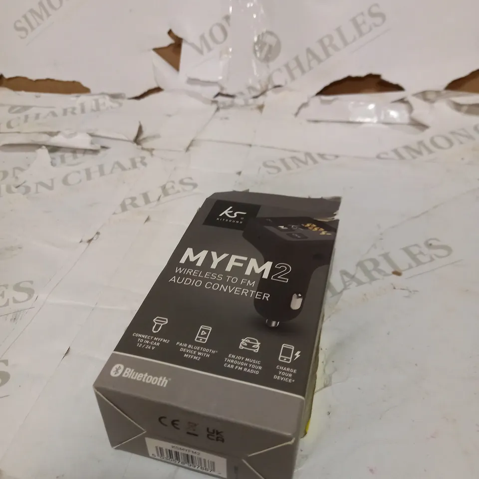 LOT OF 10 ASSORTED MOUSE'S , FYM AUDIO CONNECTORS AND LIGHTING 