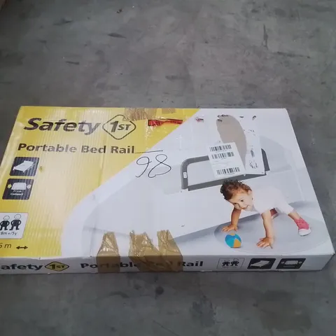 BOXED SAFETY 1ST PORTABLE BED RAIL