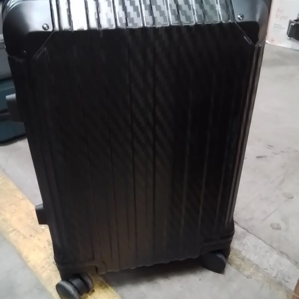 LUGG TRAVEL SUITCASE BLACK