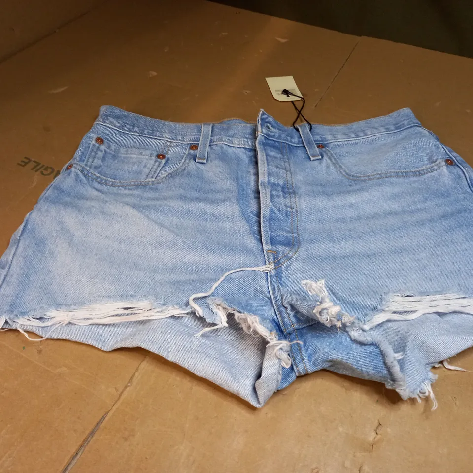 LEVIS 501 DENIM SHORTS SIZE L