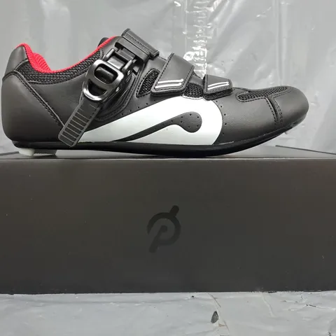 BOXED PAIR OF PELOTON CYCLING SHOES IN BLACK/WHITE/RED SIZE EU 40