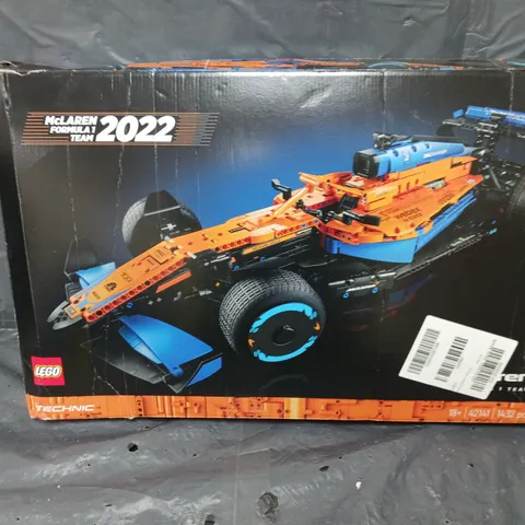 BOXED LEGO TECHNIC MCLAREN FORMULA 1 RACE CAR 2022 (42141)