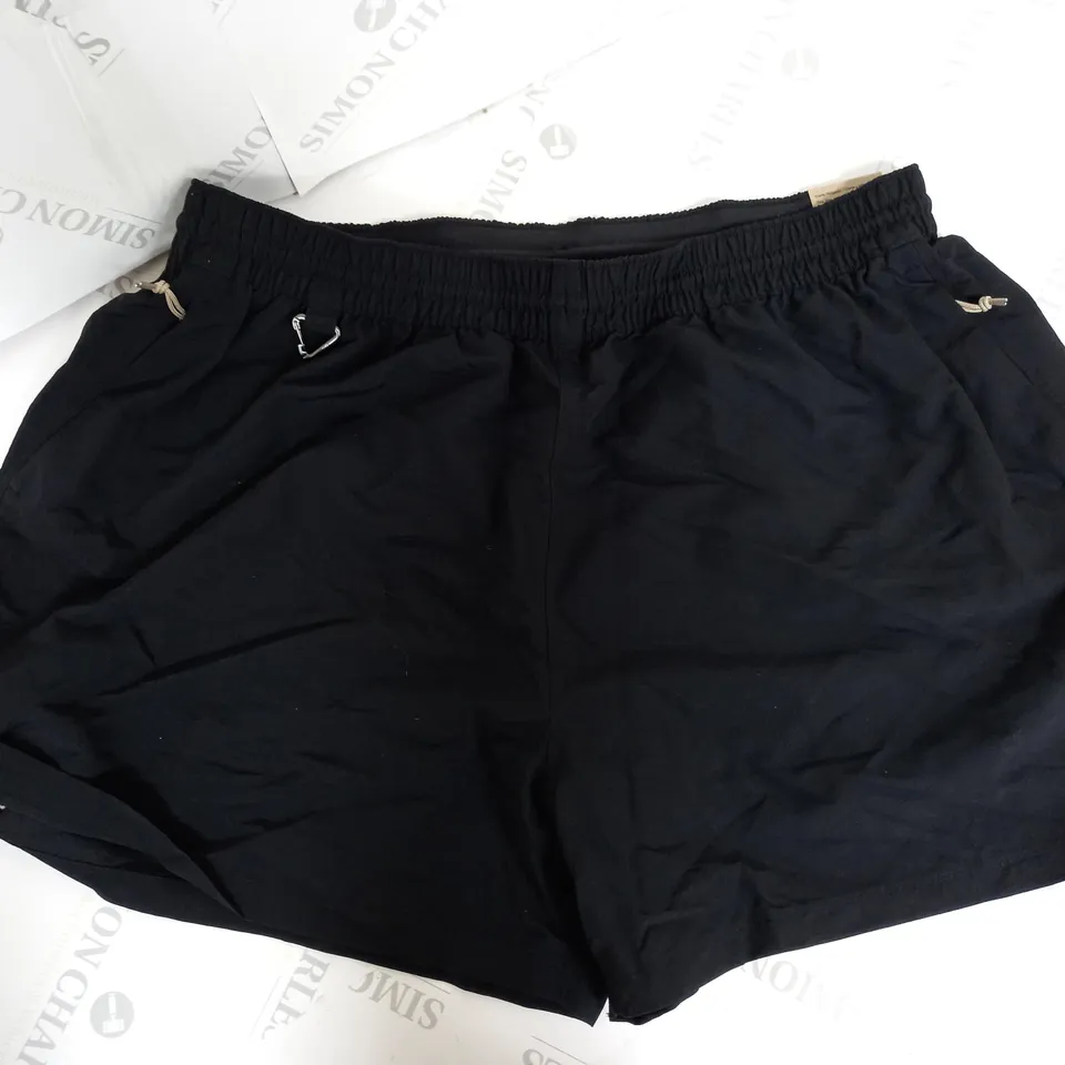 NIKE ACG WOMEN'S LOOSE FIT HIGH RISE SHORTS - XXL 