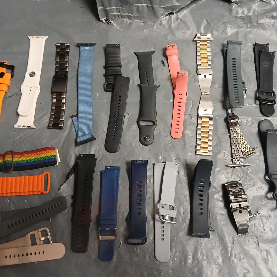 LOT OF APPROXIMATELY 22 ASSORTED WATCH STRAPS