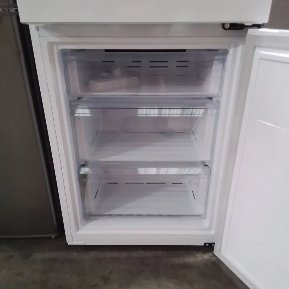 SAMSUNG RB34C600EWW FREESTANDING FRIDGE FREEZER IN WHITE  - UNPROCESSED RAW RETURN