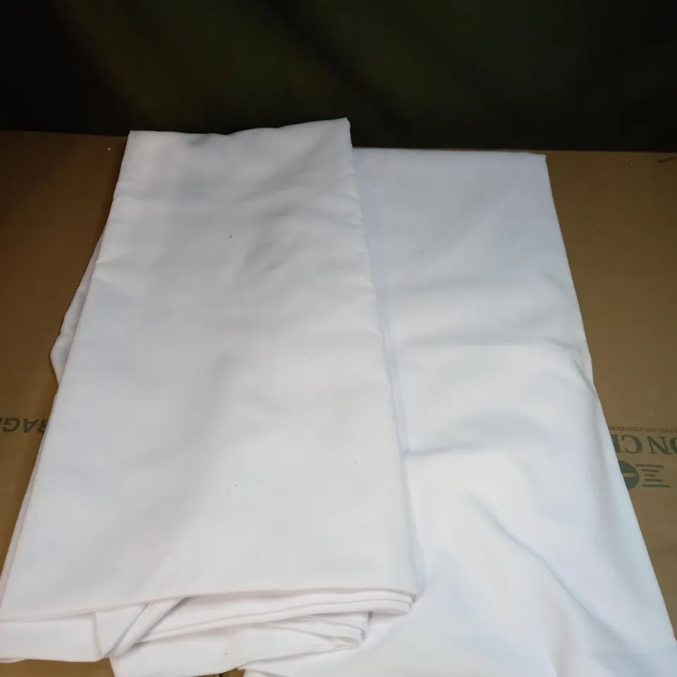 LOVE TABLE CLOTHS TABLE MASTER - 274CM