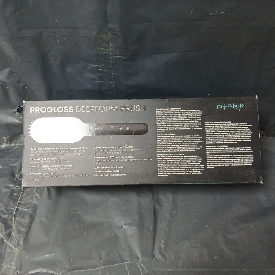Revamp ProGloss DeepForm Brush – Ceramic Straightening Brush BR-2000-GB