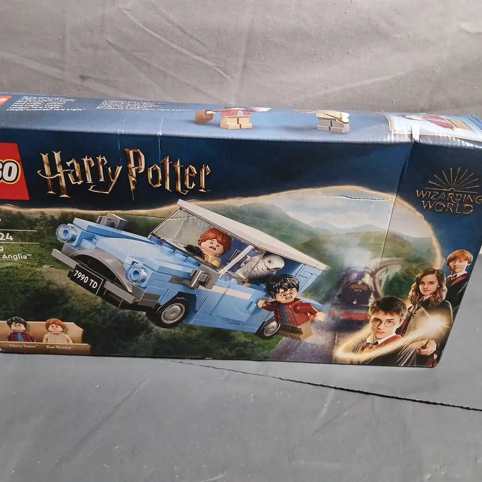 LEGO HARRY POTTER FLYING FORD ANGLIA 76424 BOXED SET