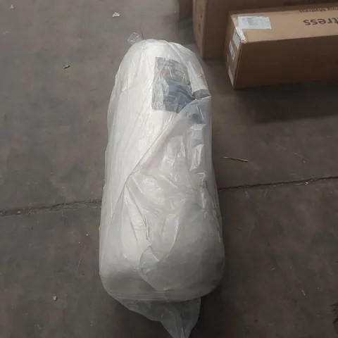 QUALITY BAGGED AND ROLLED SILENTNIGHT BREATHE GEL 5' KING SIZE MATTRESS