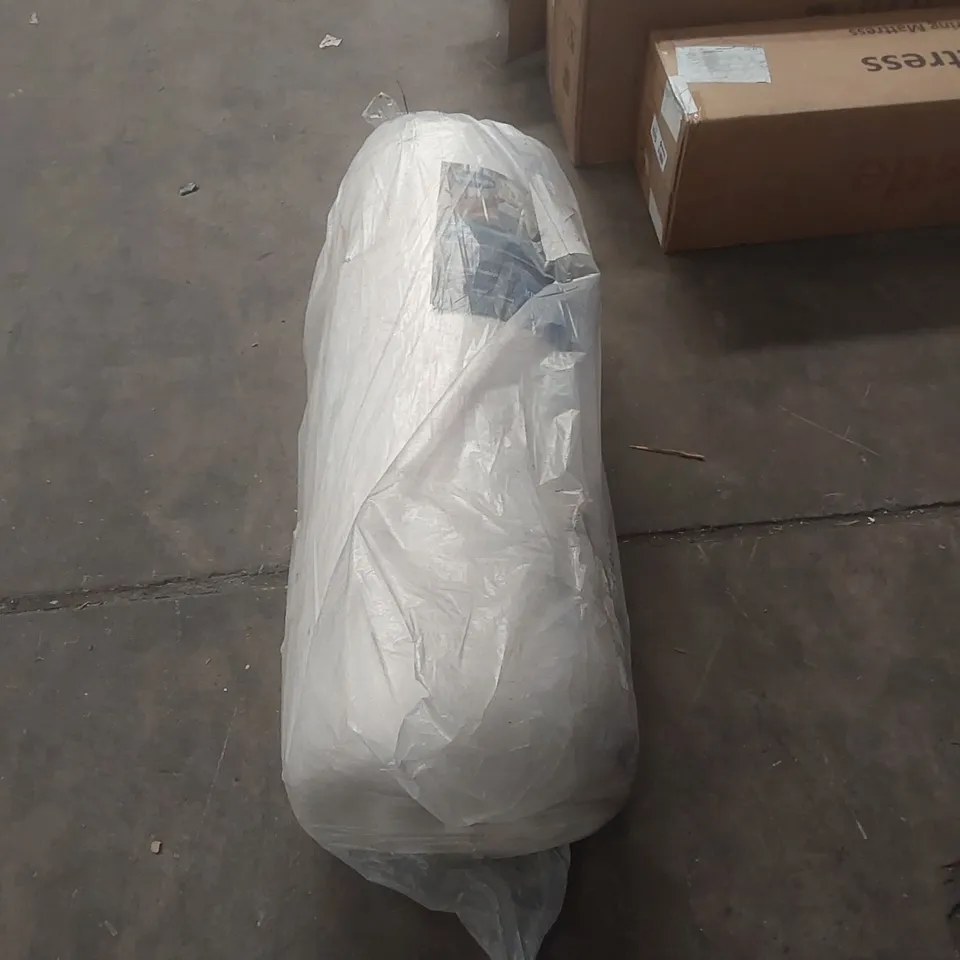QUALITY BAGGED AND ROLLED SILENTNIGHT BREATHE GEL 5' KING SIZE MATTRESS