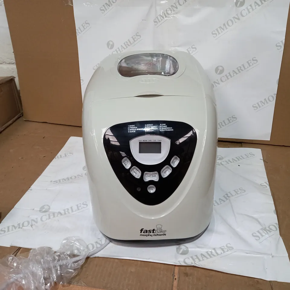 MORPHY RICHARDS MULTI-USE FASTBAKE BREADMAKER