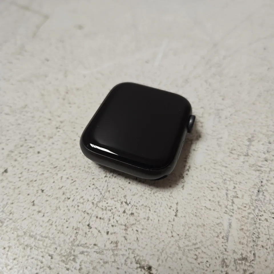 APPLE SMARTWATCH SERIES 6