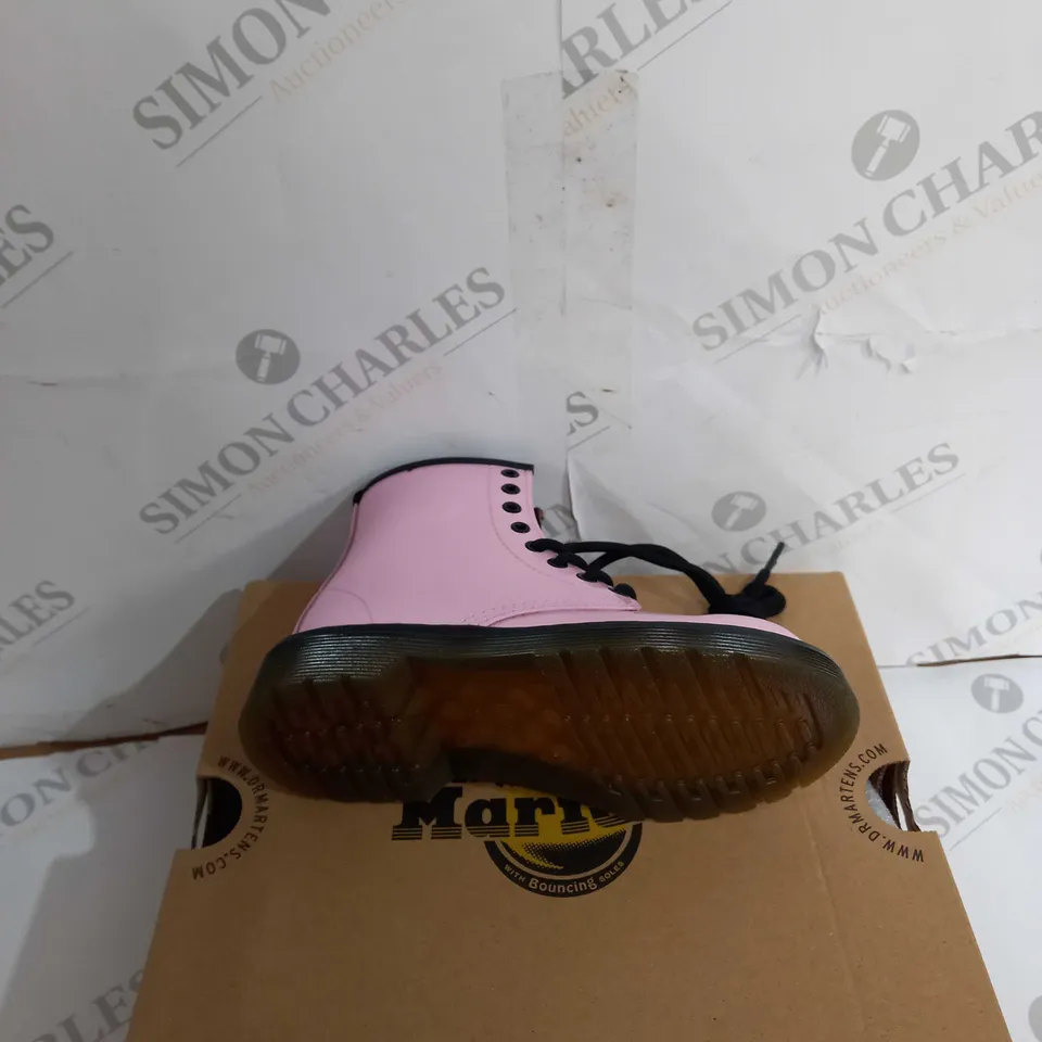 BOXED PAIR OF DR.MARTINS PALE PINK PATENT LAMPER UK 11