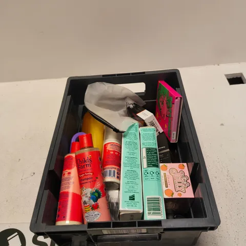 TOTE OF APPROXIMATELY 14 ASSORTED COSMETICS TO INCLUDE: SUPER LEAVES HAND SOAP