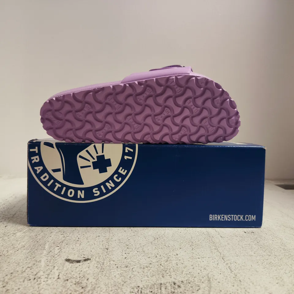 BOXED PAIR OF BIRKENSTOCK MADRID BIG BUCKLE EVA SANDALS IN LAVENDER PURPLE SIZE UK 5.5