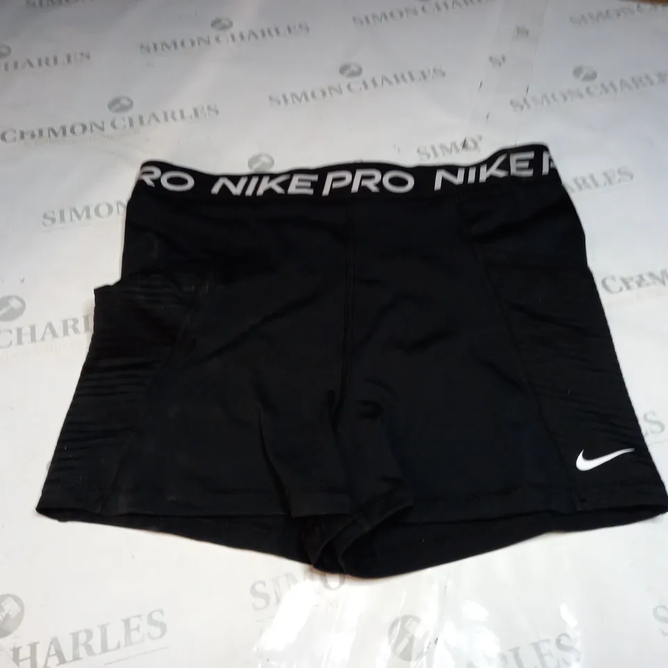 NIKE PRO TIGHT FIT SHORTS SIZE L