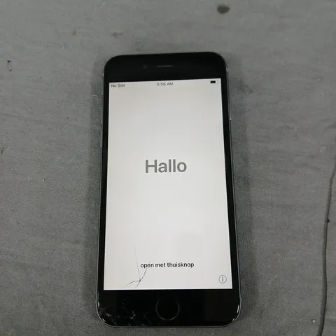 APPLE IPHONE 6 UNLOCKED – SPACE GREY, 16GB. CRACKED SCREEN
