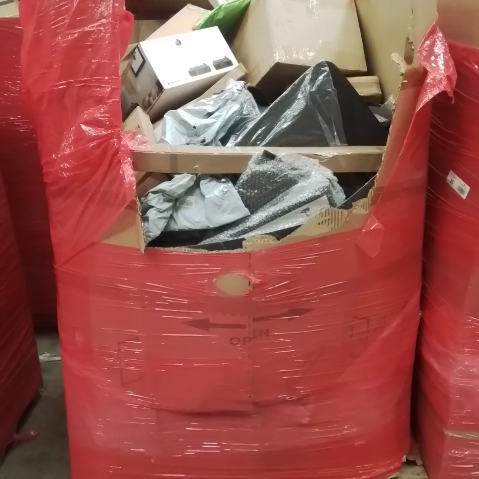 PALLET CONTAINING VARIOUS ASSORTED BOXED HOUSEHOLD ITEMS TO INCLUDE: TURNTABLE STSTEM, RUBBER FLOOR MATS,  AND LOTS MORE UNMARKED BOXED ITEMS 