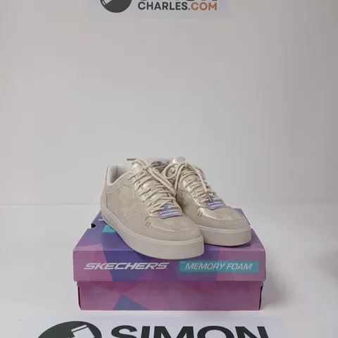 SKECHERS HILAND SHIMMERING SPLENDID MEMORY FOAM SNEAKERS – NATURAL, UK SIZE 5.5 (BOXED)