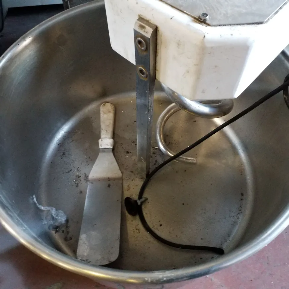 SPIRAL MIXER WITH BOWL