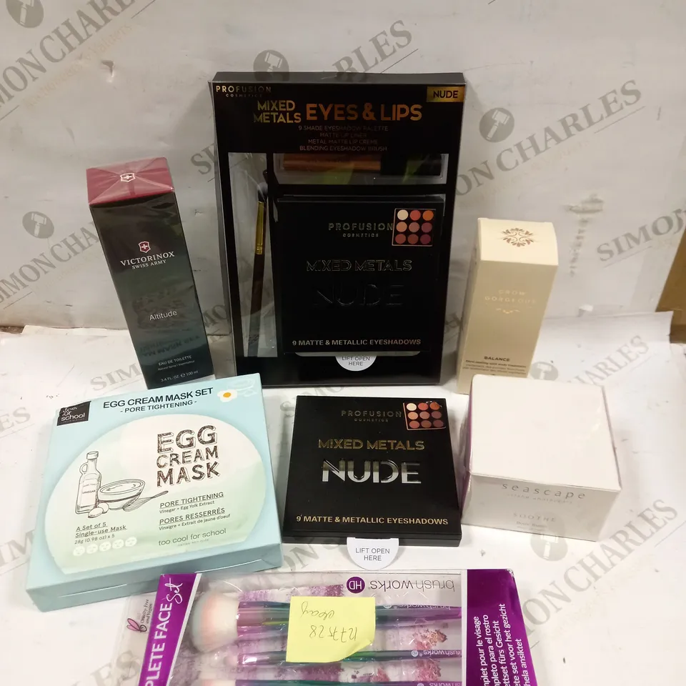BOX OF APPROXIMATELY 20 ASSORTED BEAUTY PRODUCTS & GIFT SETS TO INCLUDE PROFUSION NUDE EYESHADOW PALETTE, VICTORINOX ALTITUDE, EGG CREAM MASK ETC 