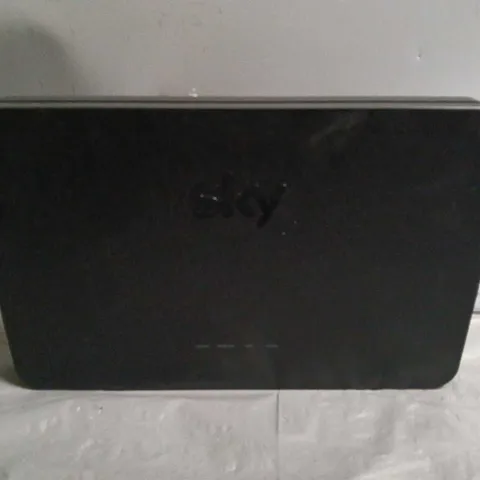 SKY SR 203 ROUTER WIFI SKY Q DUEL 