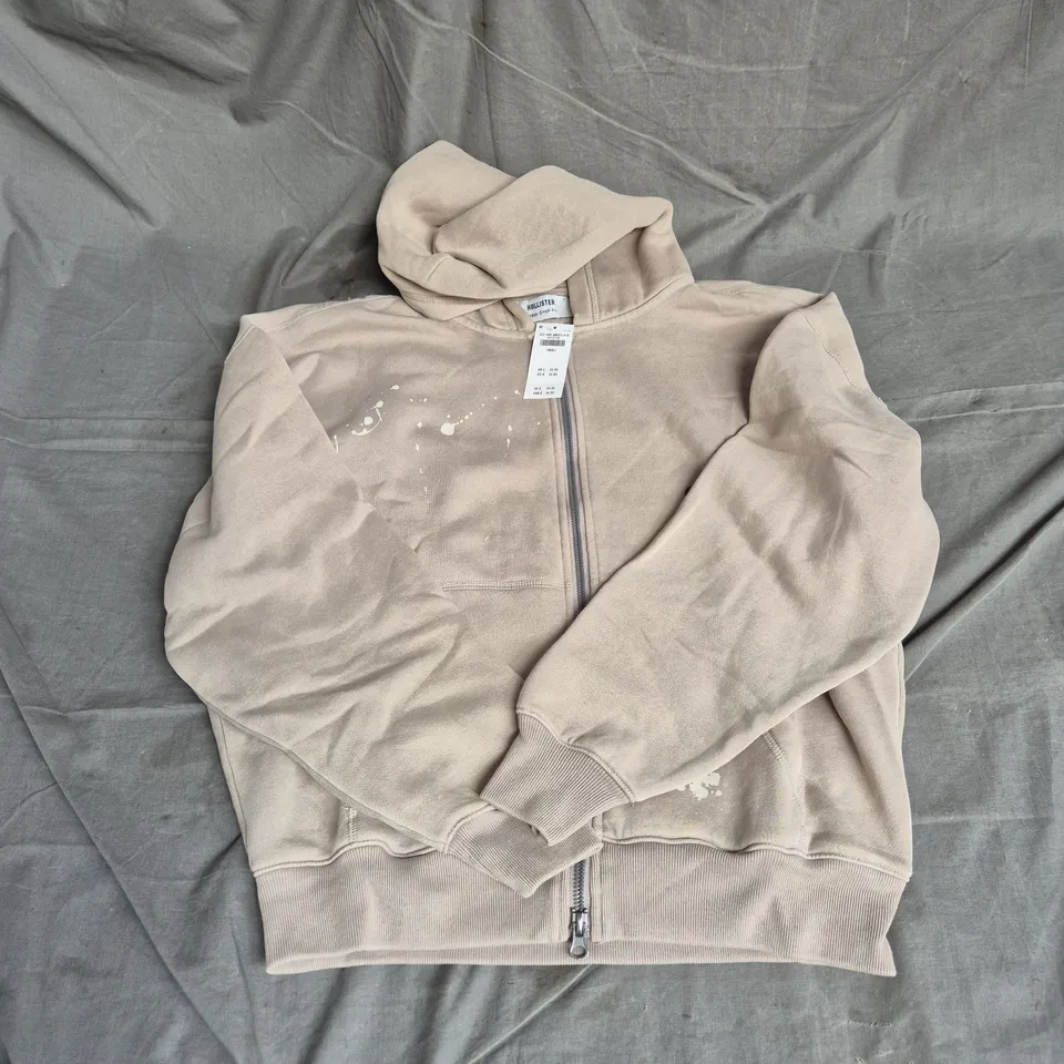 HOLLISTER BAGGY CINCH FIT SPLATTER ZIP UP HOODIE IN STONE GREY SIZE S