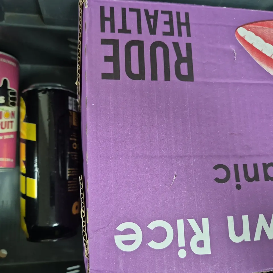 APPROXIMATELY 5 ASSORTED FOOD ITEMS TO INCLUDE SPRING WATER, DRIP, LO BROS KOMBUCHA, ETC