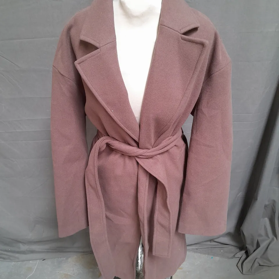 STRADIVARIUS BELTED COAT IN BROWN SIZE L
