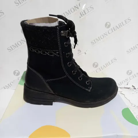 BOXED EARTH ORIGINS BLACK BOOTS - UK SIZE 5