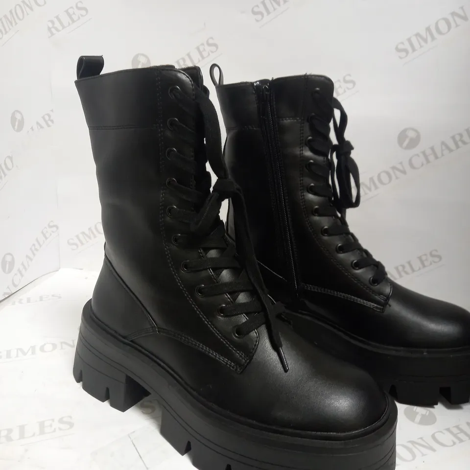 ASOS DESIGN AURORA STYLE CHUNKY LACE UP BOOTS IN BLACK