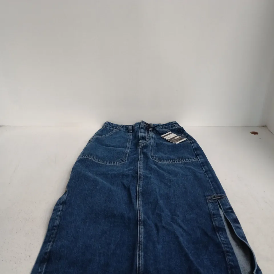YARREL DENIM A-LINE SKIRT – WASHED INDIGO DENIM, UK 24 (24R) – FINISTERRE
