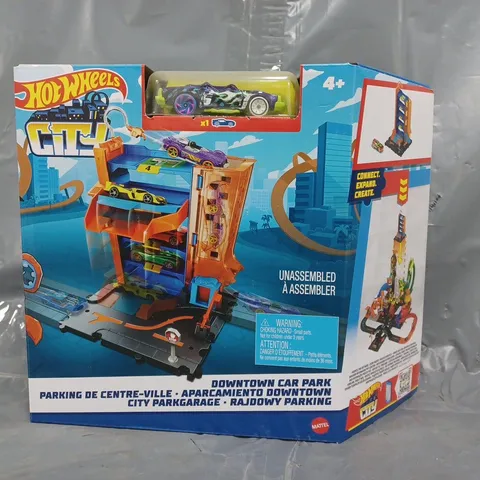 SET OF 2  HOT WHEELS CITY - DOWNTOWN CAR PARK