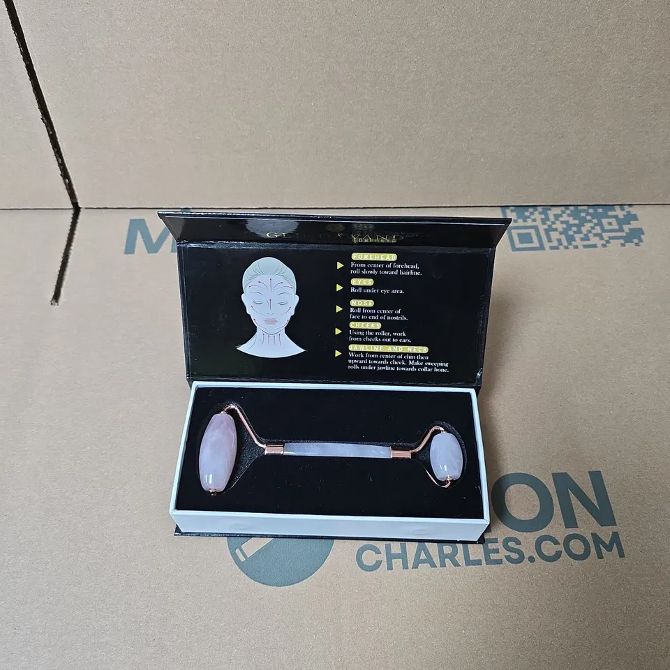 GLINDAWAND COSMETICA ROSE QUARTZ FACIAL MASSAGE ROLLER – DUAL-ENDED, IN BOX