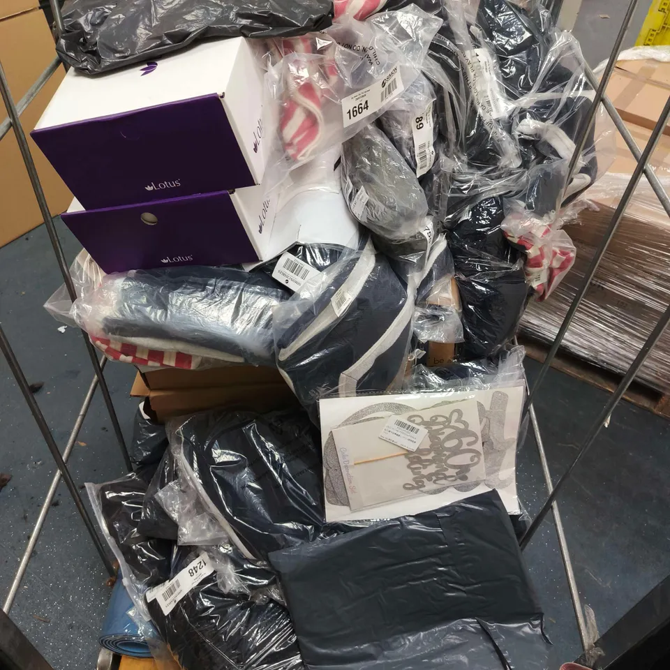 CAGE OF ASSORTED ITEMS TO INCLUDE CLOTHING - HAND BAGS - TRAINERS