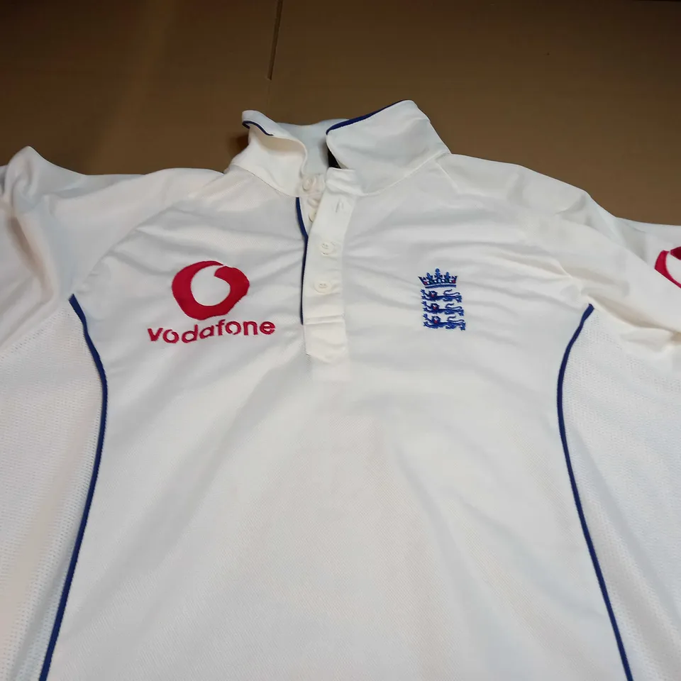 ADMIRAL ENGLAND CRICKET TOP - LARGE